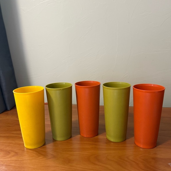 Set of 5 Vintage Tupperware Tumbler Stackable Drinking Cups‎ Orange Green Yellow - Picture 1 of 3